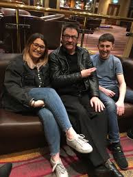 This is a list of the current cast members appearing in the show in order of. Gogglebox Stars Sophie And Pete Are Secretly Related To The Chuckle Brothers