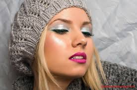 winter inspired makeup look lipstick