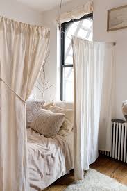 Спалнята е стаята в жилището ви, която трябва да предразполага към спокойствие и релакс. Efirni I Krasivi Zavesi Za Spalnya Grandecor Bg