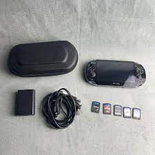 格安販売中 ◯ カセット付き 充電器付き ケース付き PCH-1100 PSVITA 携帯用ゲーム本体 - coolsys.com