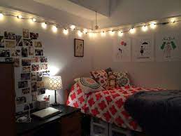 romantic string light ideas for the bedroom