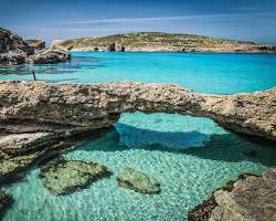 Gambar Blue Lagoon, Mellieha Bay, Malta