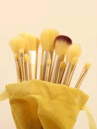 13pcs creamy yellow makeup brush set