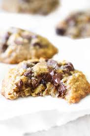 easy chocolate chip oatmeal cookies