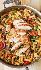 Chicken Alfredo Pasta With Bell Peppers gambar png