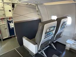 review alaska airlines a320 first