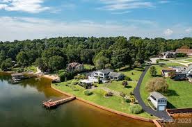 hickory nc waterfront homes