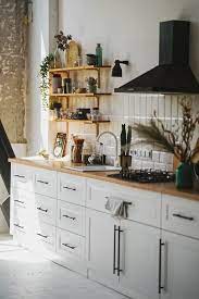 Kitchen No Upper Cabinets