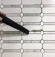 how to install mosaic floor tile