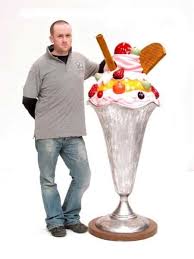 giant ice cream sundae prop event