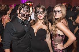 Then, in masquerade, the event took place. Carnevale Di Venezia The Grand Masquerade Ball After5 Detroit