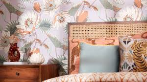 30 bedroom wallpaper ideas to make a