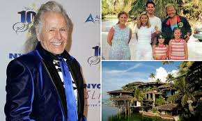 Nygard cay is one of the most popular and unique private residences throughout the world. Prince Andrew Now Linked To Tycoon Accused Of Sexual Abuse Daily Mail Online