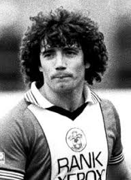 Following the news that Southampton legend Matt Le Tissier has met with ex-Saints player and former Newcastle and England boss Kevin Keegan to discuss the ... - Kevin-Keegan-Southampton-1981-2_2302118
