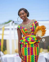 Ensemble veste et short anglais neuf jamais porté. 360 Idees De Ensemble Pagne En 2021 Mode Africaine Tenue Africaine Robe Africaine