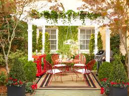 5 tips for outdoor decorating in summer
