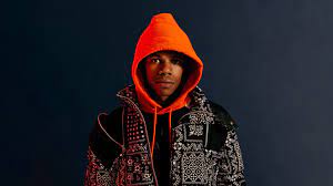 Select the image according to the smartphone screen 4. A Boogie Wit Da Hoodie Will Headline Rider S Fall Concert Rider University