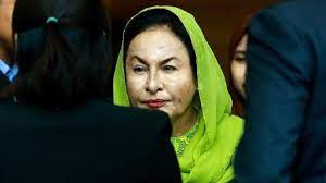 The husband of a queen is known as the king only if he is the rightful heir to the throne. Rosmah Mansor Former Malaysian Prime Minister S Wife Arrested Cnn