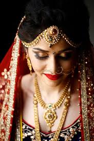 bridal makeup with smokey gold eyes