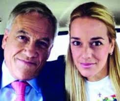 Difunden otra foto pavosa de Lilian Tintori: Esta vez con Sebastián Piñera  (+Protestas) | La iguana TV