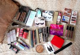 holiday giveaway 1 makeup your mind