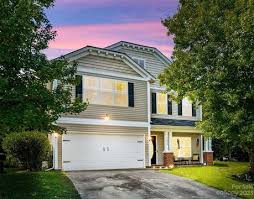 homes near mallard creek