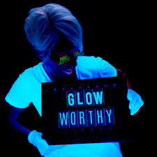 Glow Party Ideas Ultimate Guide How To Throw A Black Light Party