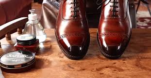 How to hem trousers, like a savile row tailor. How To Polish Shoes To A Mirror Shine Make Shine Like Glass Footwear Boss