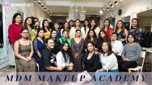 professional makeup academy in delhi