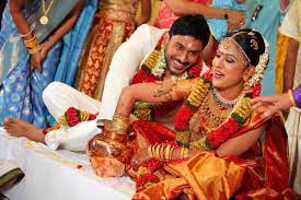 Her birthday, what she did before fame, her family life, fun trivia family life. Happy 8th Anniversary To My Thankachi Poornima Indrajith ÙÙŠØ³Ø¨ÙˆÙƒ