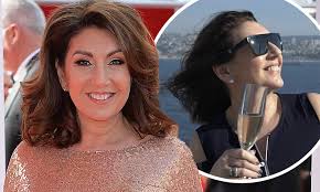 Pa while working on the century cruise ship, she met henrik brixen, who was the ship's plumber. Jane Mcdonald Leaves A Nation In Mourning As She Quits Her Cruising Series Daily Mail Online
