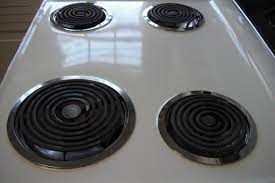 Electric stoves use heating elements to warm up the pans and cook food. Cleaning A Stovetop Thriftyfun