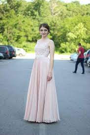 Шаферките са важни и ключови фигури не само на сватбата, но и преди самото тържество. Bulchinski Rokli I Svatbeni Rokli Paloma Fashion Dresses Wedding Dresses Fashion