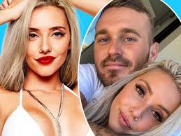 Here's what you need to know. Erin Love Island Australia 2018 Cast Who Is Erin Barnett Why Did She And Eden Dally Split All The Details On Runner Up Ahead Of Show S Finale On Itvbe Ok Magazine