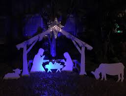 Diy Outdoor Nativity Christmas Display With A Blue Spot
