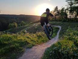 You'll find contact details for the teams on the website. Top 20 Most Beautiful Mtb Trails In The West Midlands Region Komoot