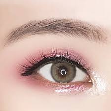 lovely glitter pink makeup with mira