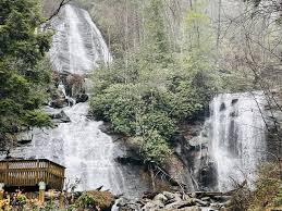 family hiking tips for anna ruby falls