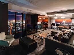 The property is within 10 minutes' drive of the mob museum.brenden theatres las vegas 14 & imax at the palms casino resort is within walking distance of where is the palms place one bed suite 1220 sqft? 10 Best Airbnbs In Las Vegas Near The Strip