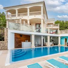 luxury villas to in mallorca
