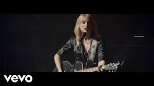 Taylor Swift - The Man (Live From Paris) - YouTube