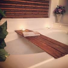 Simple Bathtub Tray Made From Recycled