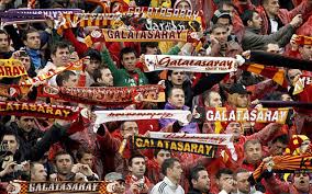 We are ultras stadiums not theatre. Video Arsenal Supporter Records Terrifying Video Of Galatasaray Fans Lighting Flares At The Emirates Caughtoffside