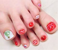 christmas themed toenail designs