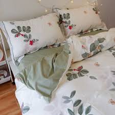 China Luxury Bed Sheets Bedding Set And