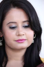 indian festival makeup look 2 fuchsia