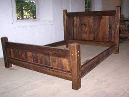 Beveled Posts Wood Bed Platform Queen