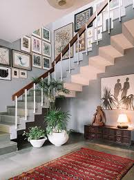 8 Staircase Decorating Ideas For Home