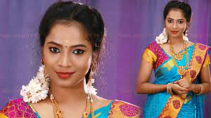 saree makeup look simple traditional