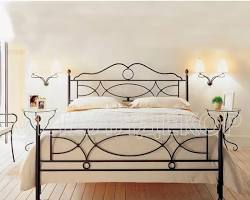 Изображение: кованые кровати